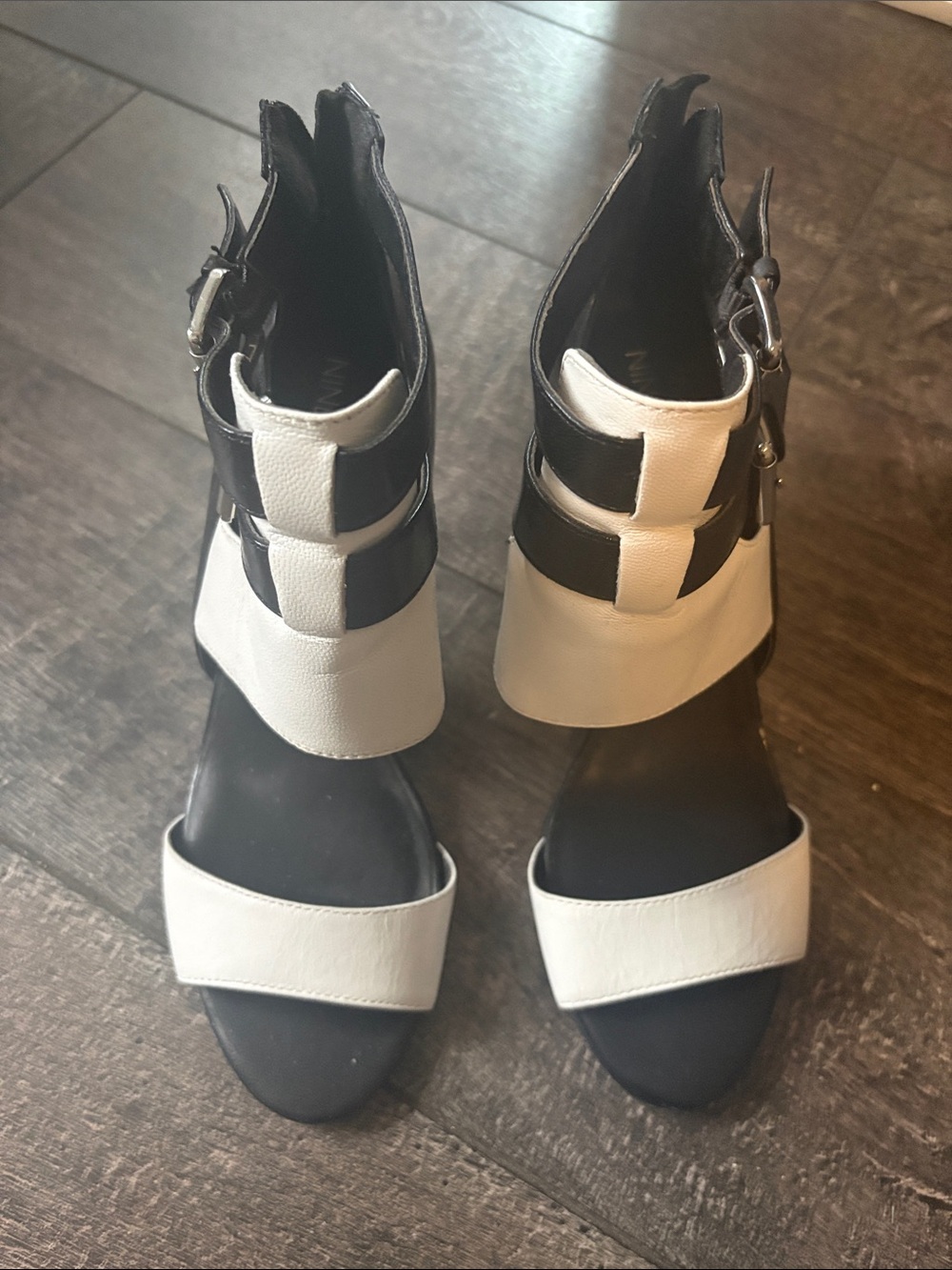 Nine West Black & White Strappy Women's Sandals